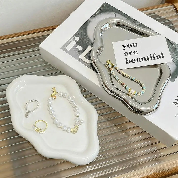 Cloud-Shaped Jewellery Tray – Plastic PP Organiser (19.5×13.5×1.5cm) – White or Silver